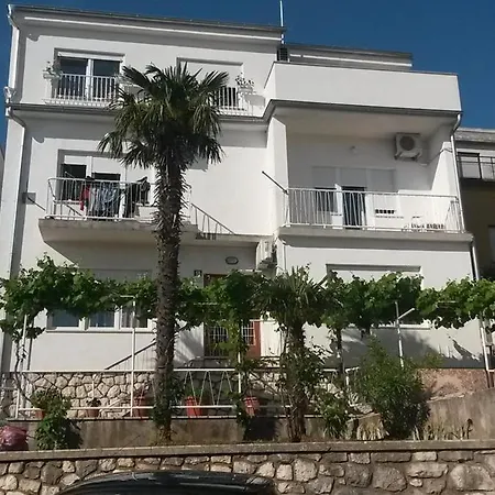 Homestay Double Bedroom Seaview