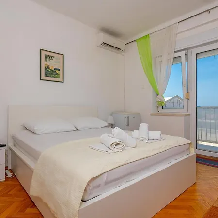 Double Bedroom Seaview *