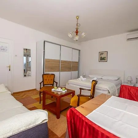 Kwatera prywatna Double Bedroom Seaview Crikvenica