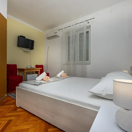 Double Bedroom Seaview Kwatera prywatna Crikvenica