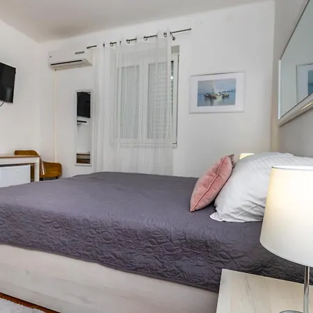 Double Bedroom Seaview *