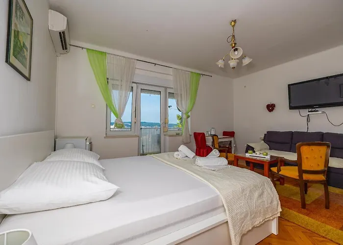 Alloggio in famiglia Double Bedroom Seaview *